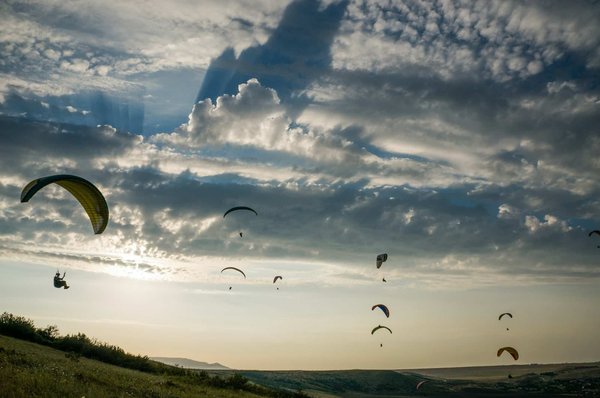 Faire du parapente à Annecy : comment se déroule un stage ?